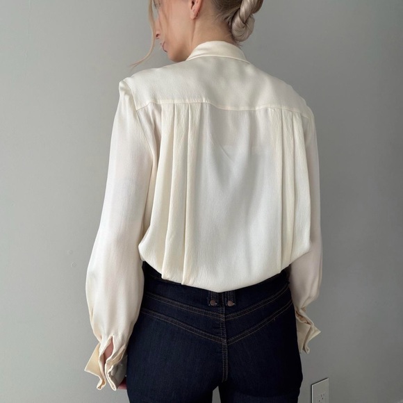 100% Silk Vintage Anne Klein cream blouse - Picture 2 of 6